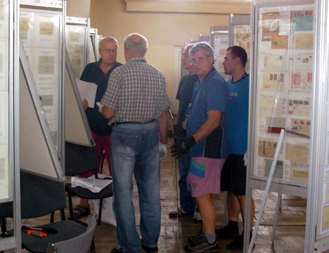 We started... / Zač�n�me ...